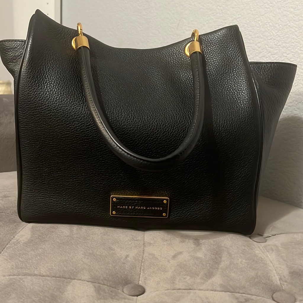 Beautiful Black Marc By Marc Jacobs Brand New With Tag Strap Included Beautiful Black Marc By Marc Jacobs Brand New With Tag Strap Included